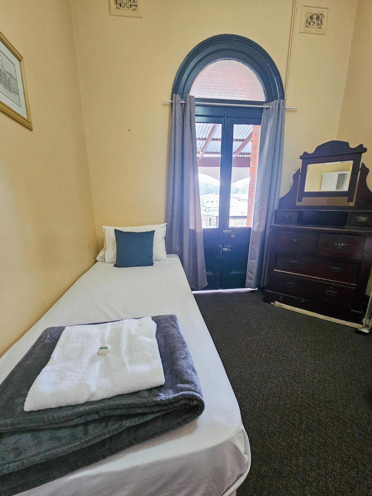 Bellbird Hotel Cessnock Extérieur photo